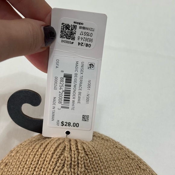 Adidas Classic Standard Fit Tan Beanie Embroidered Logo Patch - Picture 3 of 6